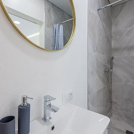 Отель Seaside 2 *