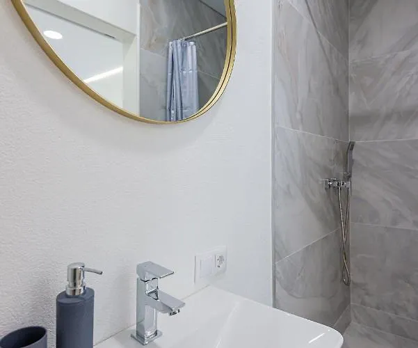 Szálloda Seaside 2 *